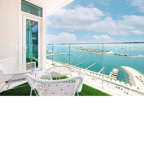 Homesgetaway - 1BR Brand New Apt in Sunrise Bay Emaar Beach Front