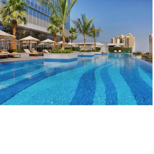 HomesGetaway - Luxury Studio Apartment in The Palm Tower