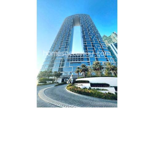 HomesGetaway - Modern 1 Bedroom in JBR The Address