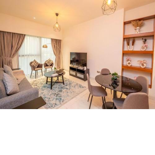 Hometown Apartments - Cosy 1 Br Apartment with Brand New Furniture in DIFC