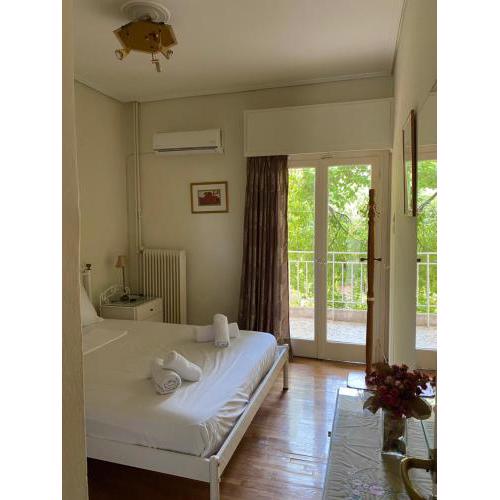 Homey apartment for 3 ppl in Νorthern Αthens