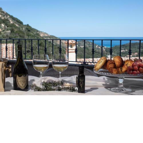 Homey Experience - Emerald Valley Lux Apartments