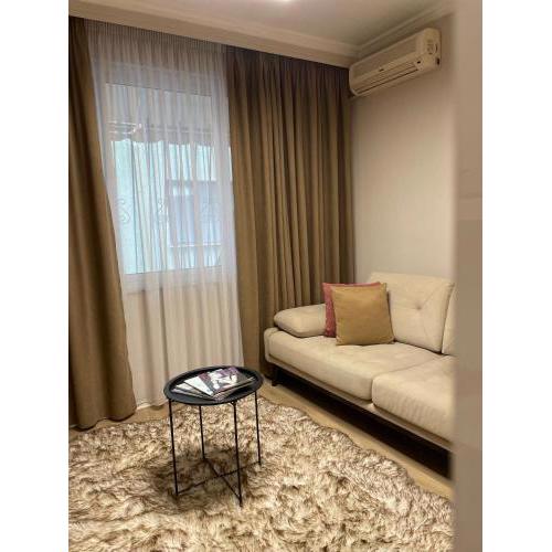 Honey Suite