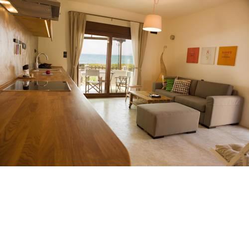 Horizonte Seafront Suites