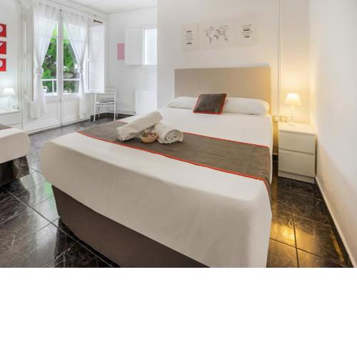 Hostal El Patio De La Luna by Vivere Stays