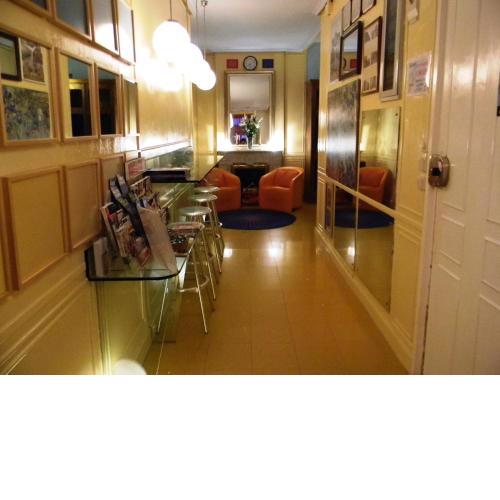 Hostal La Fontana