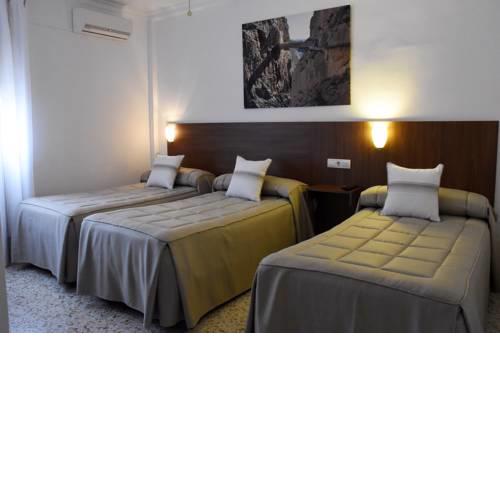 Hostal Restaurante El Cruce