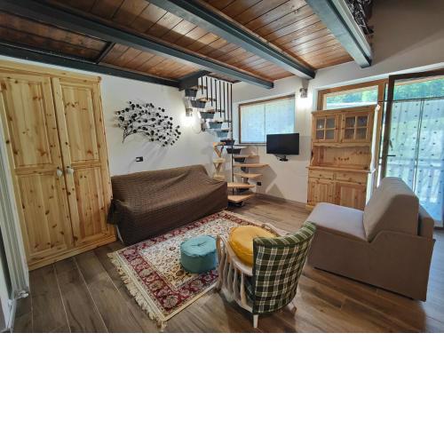 Hostdomus - Wood Loft