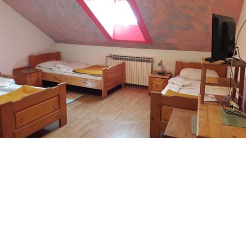 Hostel Majsic