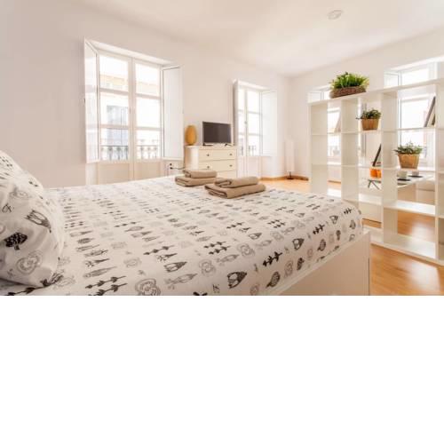 Hostly - Rivero 2A Sevilla center loft with communal terrace