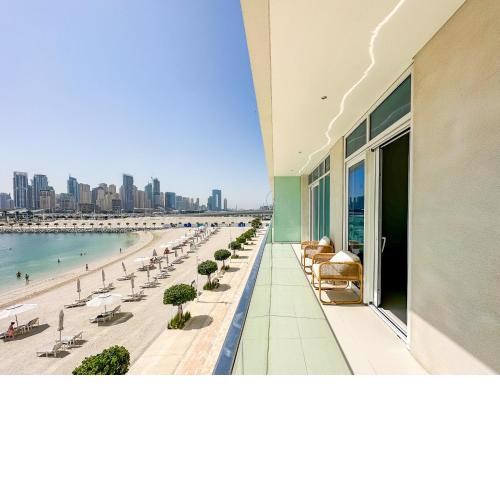 HOT OFFER! Breathtaking 1BR Apt with Full Marina views - Sunrise Bay