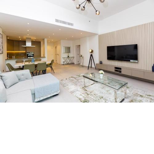 Hot OFFER! Spacious 1BR Palm Jumeirah with Riva Beach Access