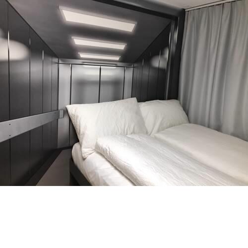 Hotel 16