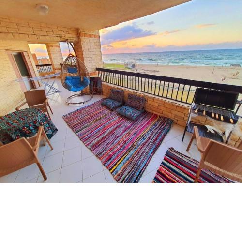 Hotel appartment sea view free wifi 3 bedrooms 2 full bathrooms 4th floor Bellevue village agami alexandria families are preferred available all year days with 5 heavy blankets