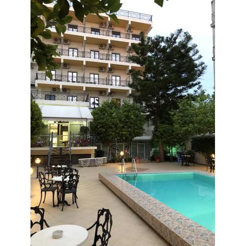 Hotel Bakos