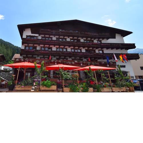 Hotel Basur - Das Schihotel am Arlberg