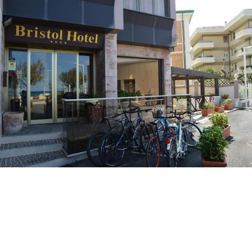 Hotel Bristol