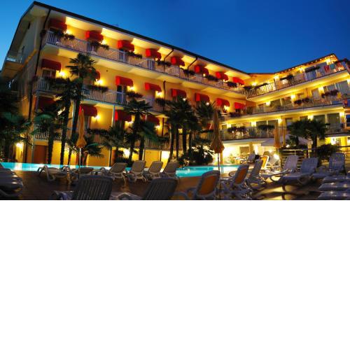 Hotel Capri Bardolino 3S