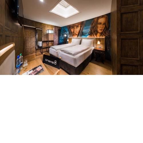 Hotel Cinema 8