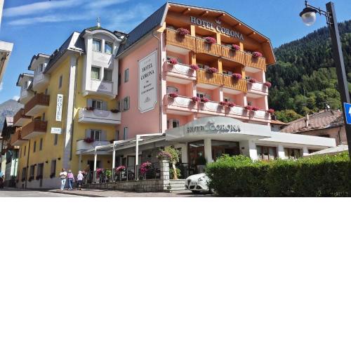 Hotel Corona Pinzolo Wellness Dolomite & Family