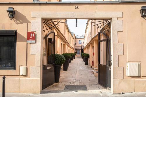 Hotel De L'Horloge