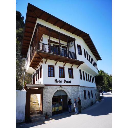 Hotel Demaj