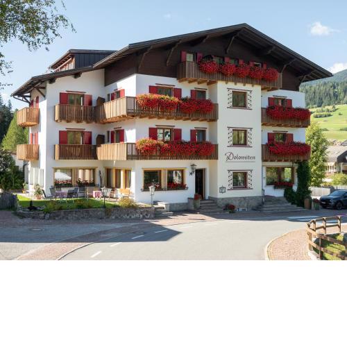 Hotel Dolomiten