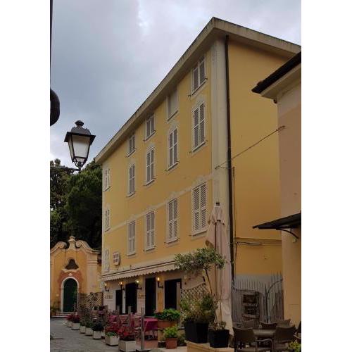 Hotel Doria