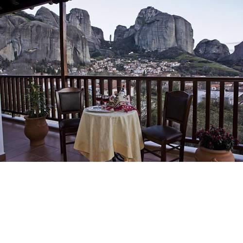 Hotel Doupiani House