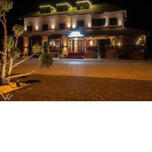 Hotel Dvor