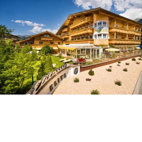 Hotel Elite (Adults Only 16+)