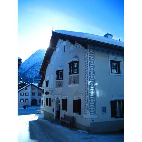 Hotel Engiadina