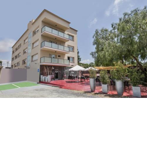 Hotel H