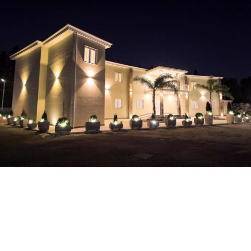 Hotel Holiday