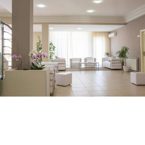 Hotel Holiday