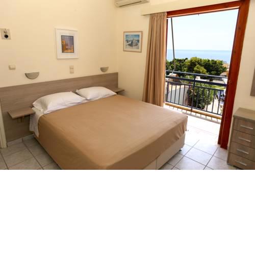 Hotel Karyatides