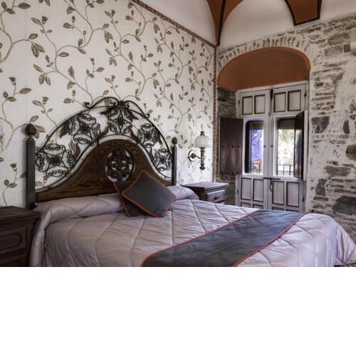 Hotel Las Palmeras by Vivere Stays
