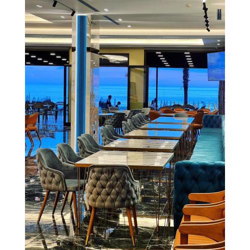 Hotel LEON - Beach Front