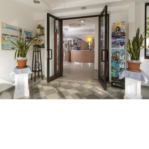 Hotel Luana