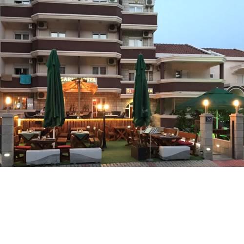 Hotel Mena