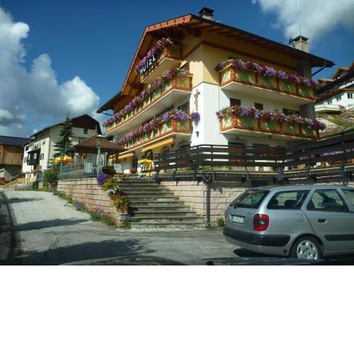 Hotel MILLEFIORI