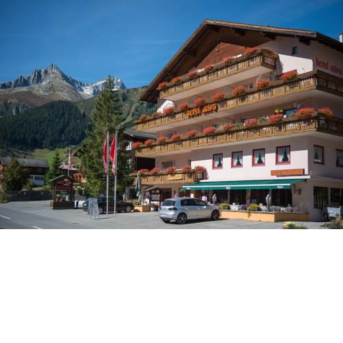Hotel Mira
