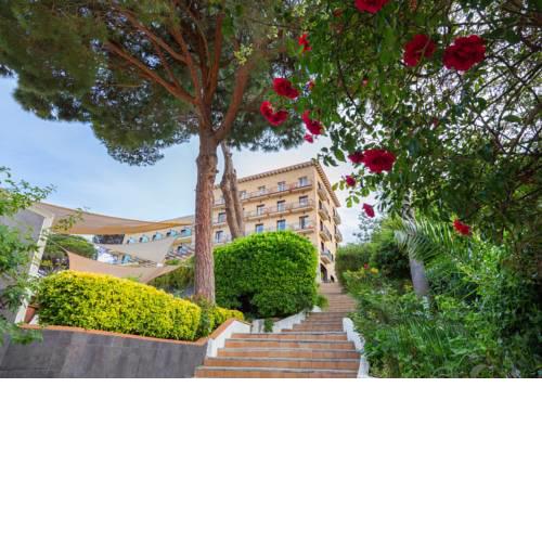 Hotel Montjoi by Brava Hoteles
