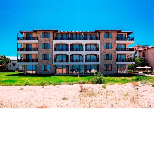 Hotel Oasis Del Sol - Front Beach