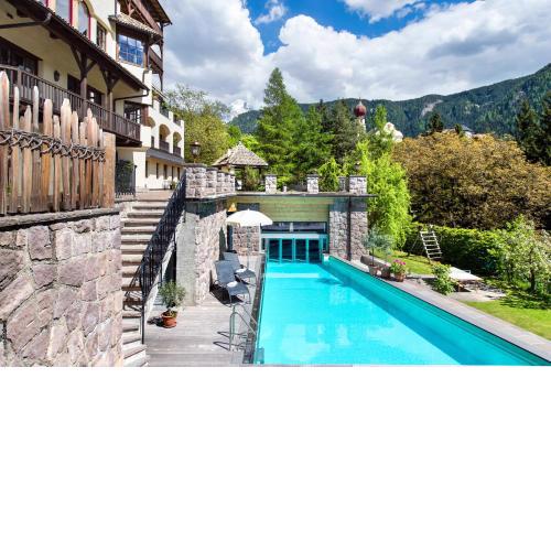 Hotel Paradies