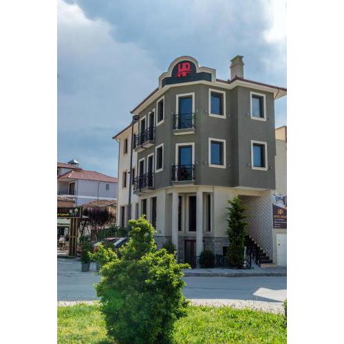 Hotel Pazari & Apartments