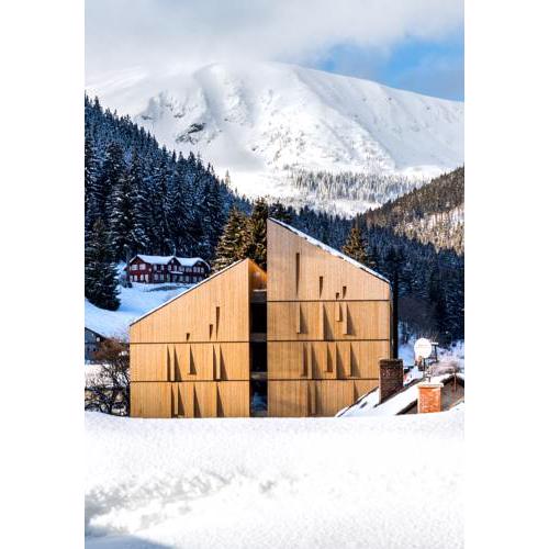 HOTEL PECR DEEP