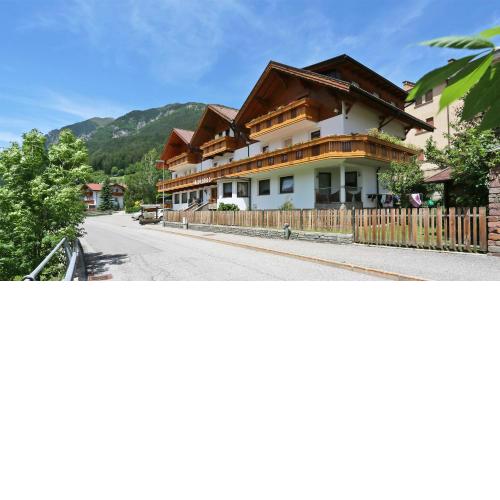 Hotel Pension Alpenhof