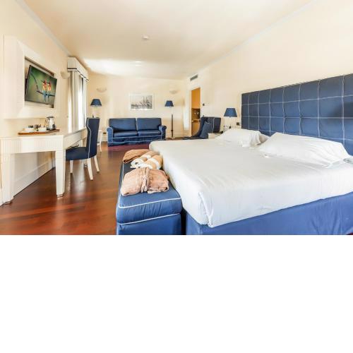 Hotel Rooms Livorno