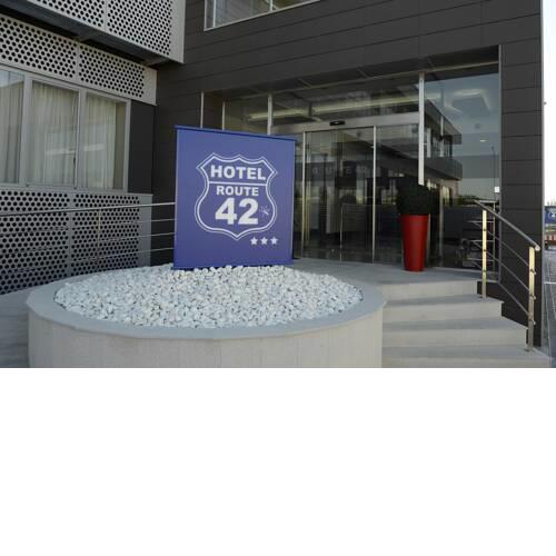Hotel Route 42
